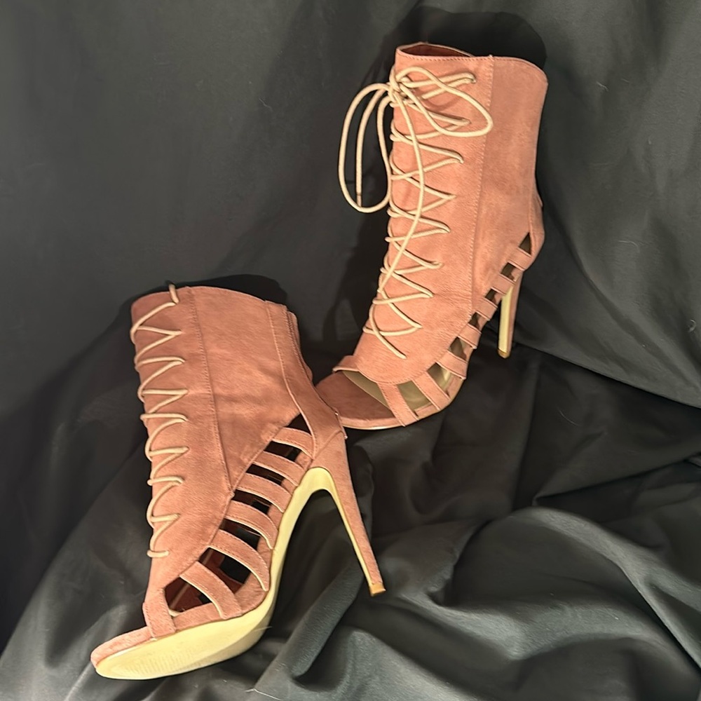 Shoedazzle Dusty Rose Pink Ayla Stiletto Lace-up Peep-toe Ankle Bootie Heels 8.5